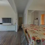 Near Clot&Sagrada Familia Apartment